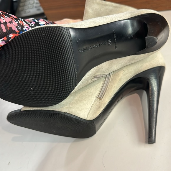 Bottega Bootie - Picture 2 of 4